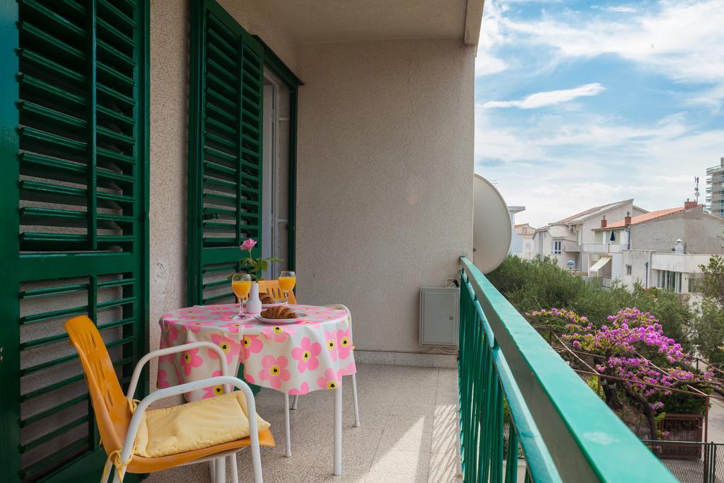 Apartment Nevia Makarska Habitación foto