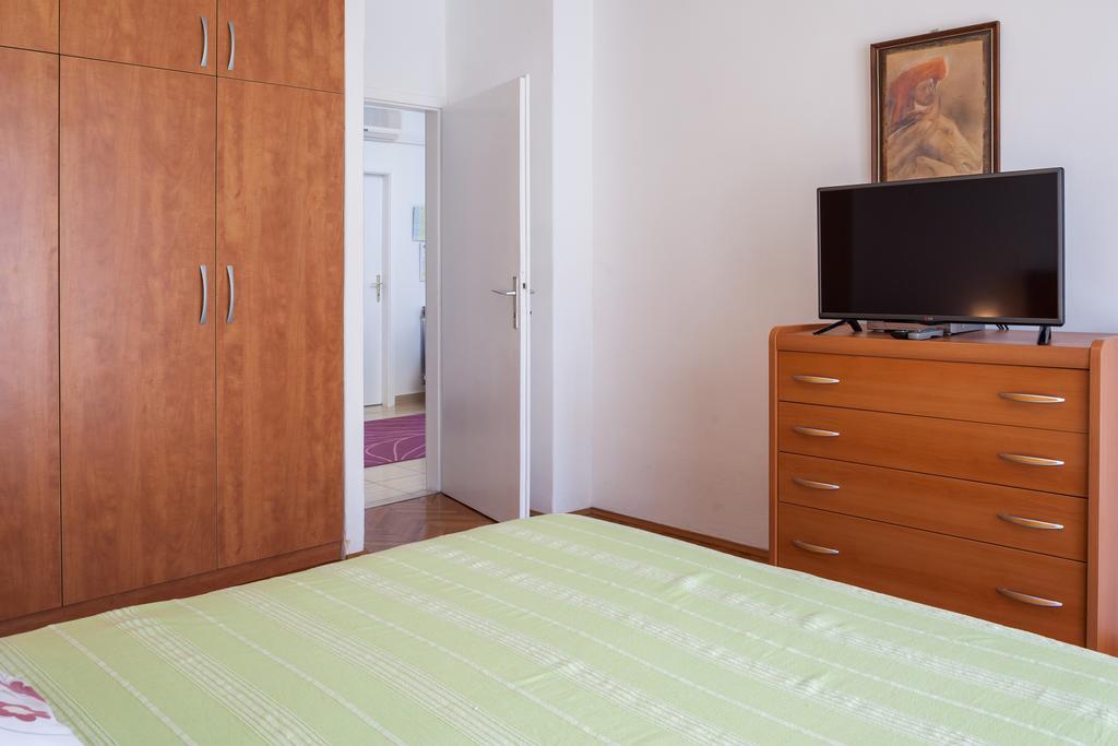 Apartment Nevia Makarska Habitación foto